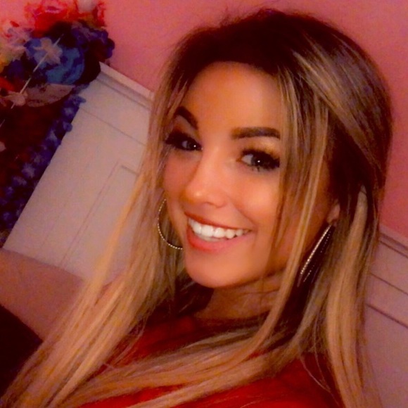 Meet your Posher, Skye - Picture 1 of 1